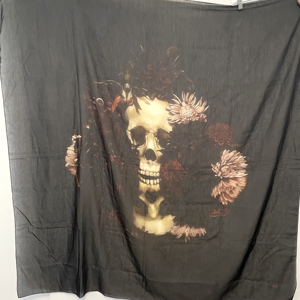 Vintage Dior shawl/scarf - Picture 3 of 4